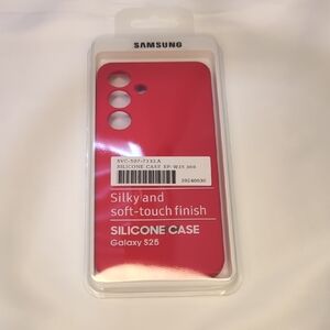 Samsung Galaxy S25 Red Silicone Cover